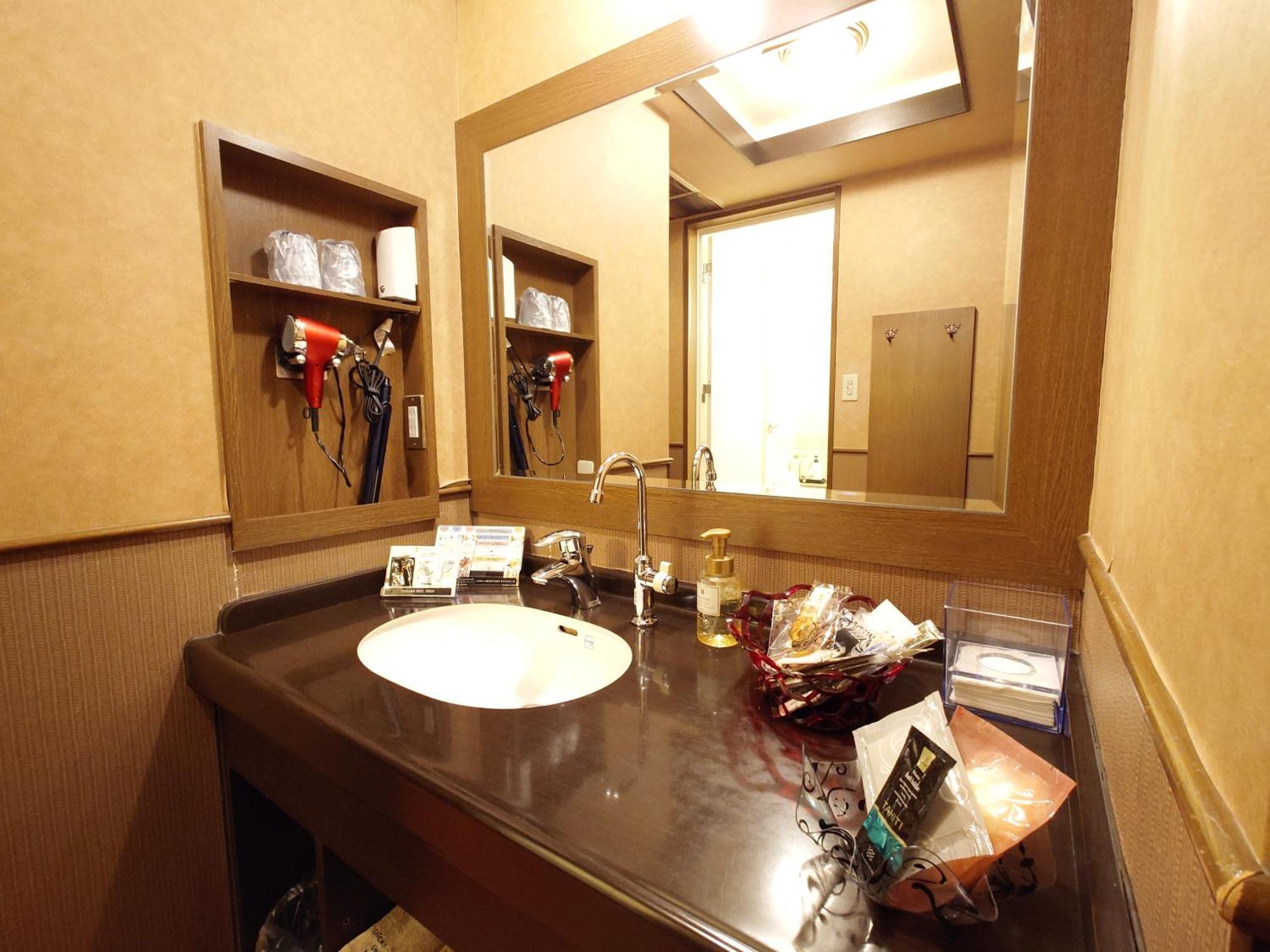 ホテル カーシュ Cache 男塾ホテルグループ (Adults Only) Himeji Exterior foto