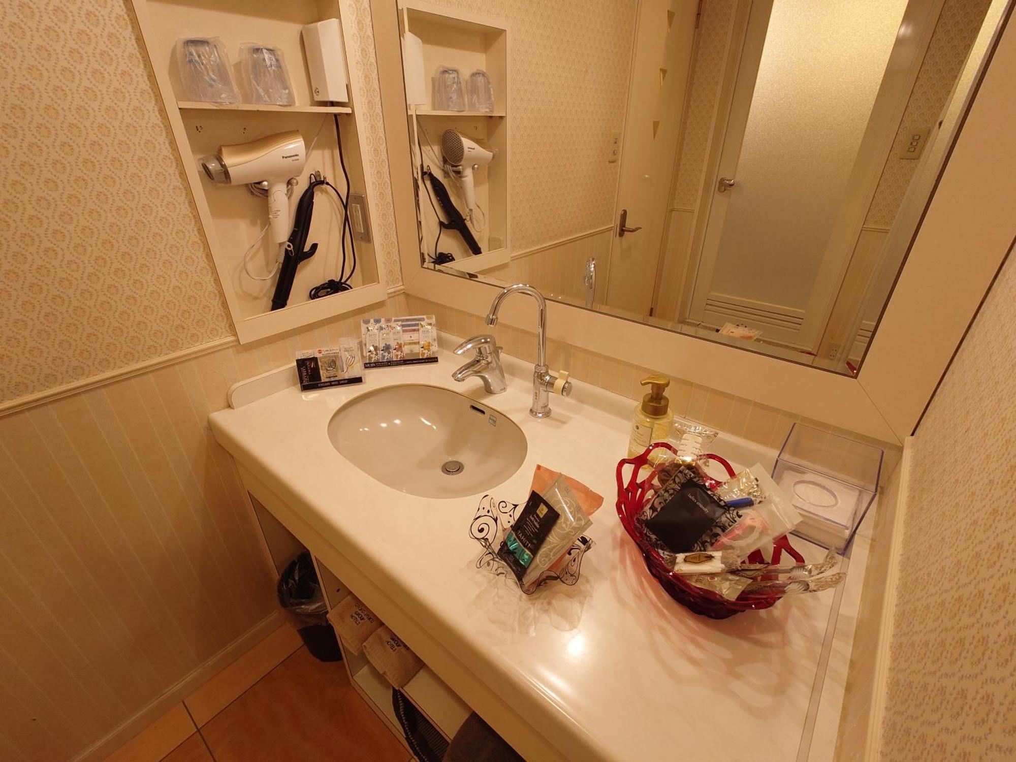ホテル カーシュ Cache 男塾ホテルグループ (Adults Only) Himeji Exterior foto